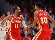 老鹰绝杀时刻，刷新队史纪录点燃赛场，76人迎来胜利！的简单介绍